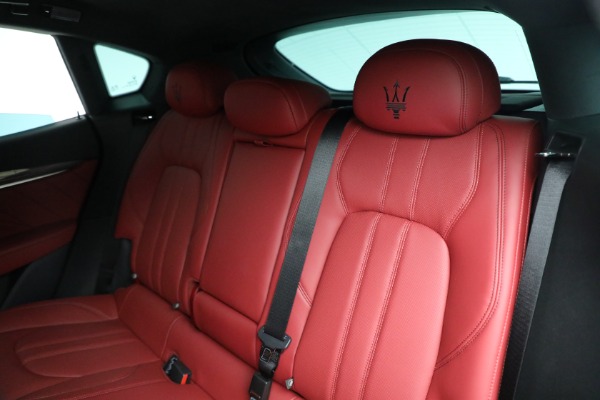 New 2022 Maserati Levante Modena S for sale Sold at Alfa Romeo of Greenwich in Greenwich CT 06830 22