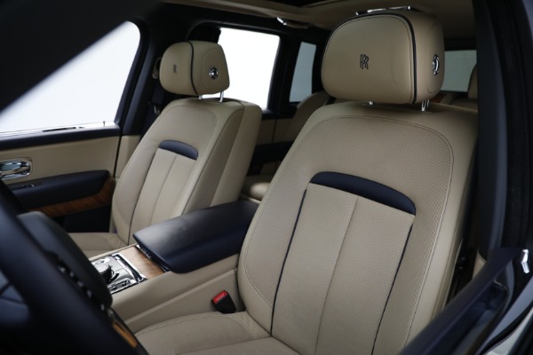 Used 2019 Rolls-Royce Cullinan for sale $429,900 at Alfa Romeo of Greenwich in Greenwich CT 06830 16