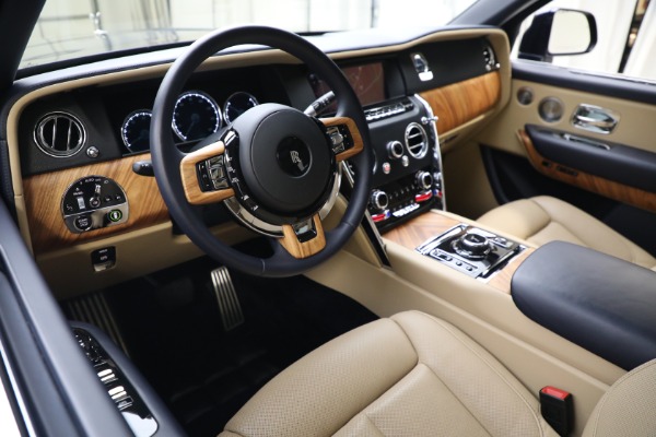 Used 2019 Rolls-Royce Cullinan for sale $429,900 at Alfa Romeo of Greenwich in Greenwich CT 06830 18