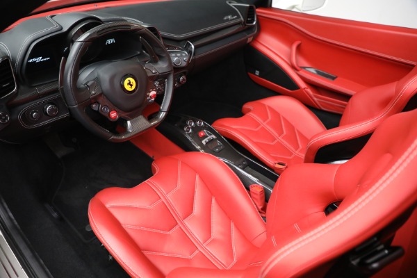 Used 2012 Ferrari 458 Spider for sale $329,900 at Alfa Romeo of Greenwich in Greenwich CT 06830 19