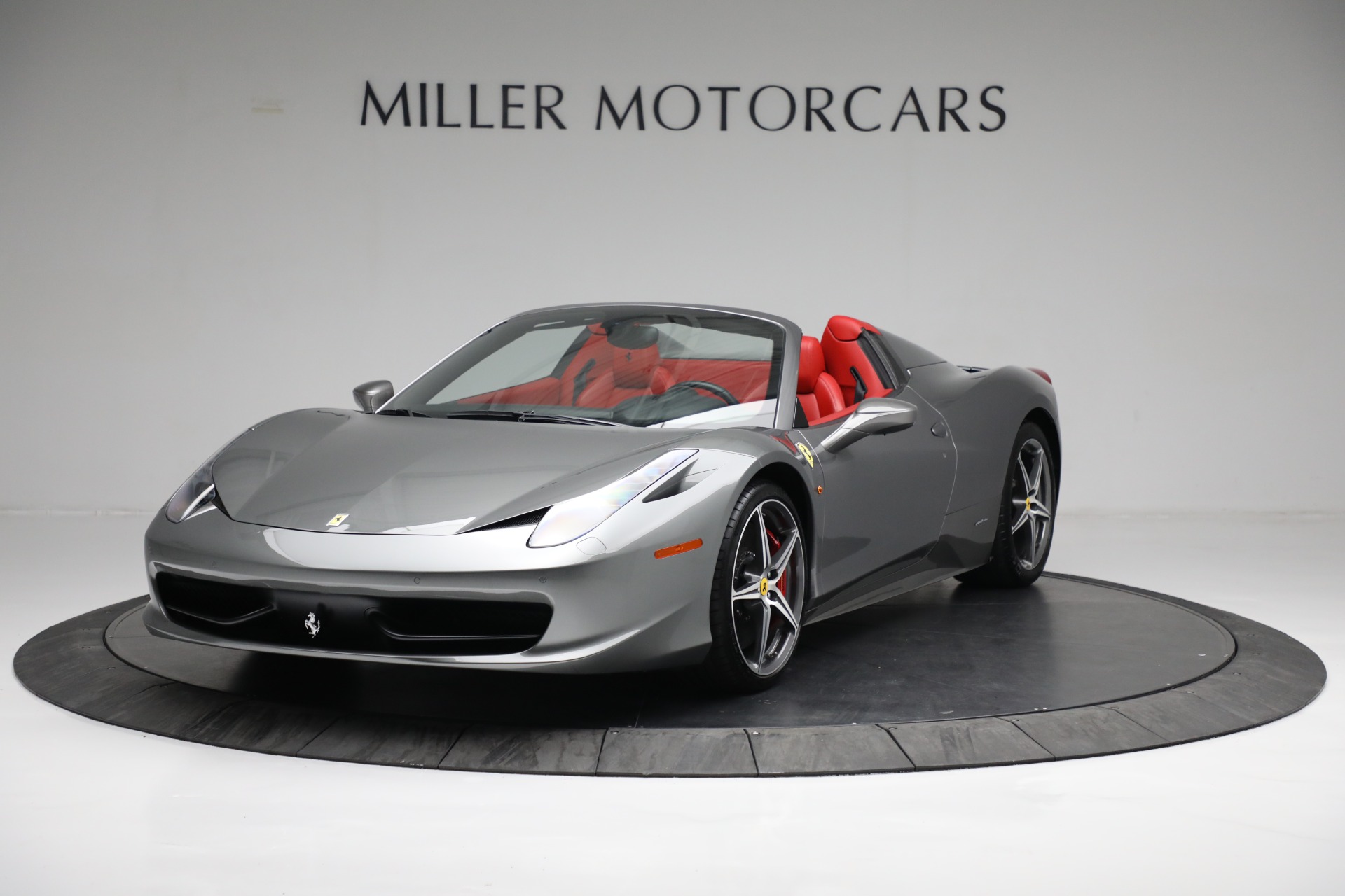 Used 2015 Ferrari 458 Spider for sale Sold at Alfa Romeo of Greenwich in Greenwich CT 06830 1