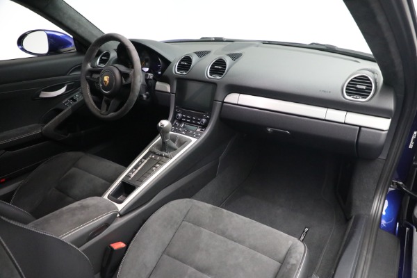 Used 2020 Porsche 718 Cayman GT4 for sale Sold at Alfa Romeo of Greenwich in Greenwich CT 06830 17