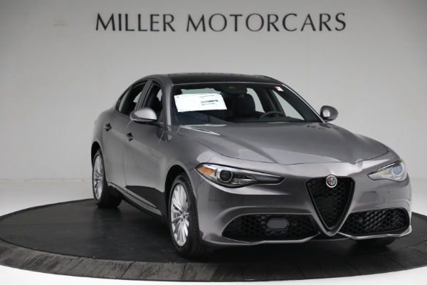 New 2022 Alfa Romeo Giulia Sprint for sale $48,455 at Alfa Romeo of Greenwich in Greenwich CT 06830 11