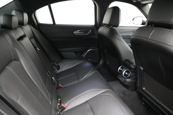 New 2022 Alfa Romeo Giulia Sprint for sale $48,455 at Alfa Romeo of Greenwich in Greenwich CT 06830 24