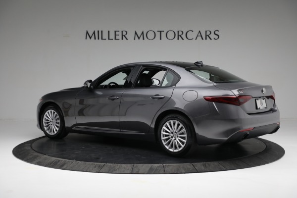 New 2022 Alfa Romeo Giulia Sprint for sale $48,455 at Alfa Romeo of Greenwich in Greenwich CT 06830 4