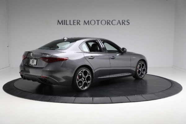 Used 2022 Alfa Romeo Giulia Veloce for sale Sold at Alfa Romeo of Greenwich in Greenwich CT 06830 11