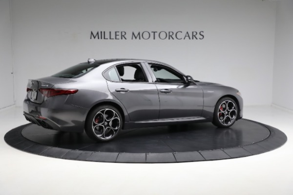 Used 2022 Alfa Romeo Giulia Veloce for sale Sold at Alfa Romeo of Greenwich in Greenwich CT 06830 12