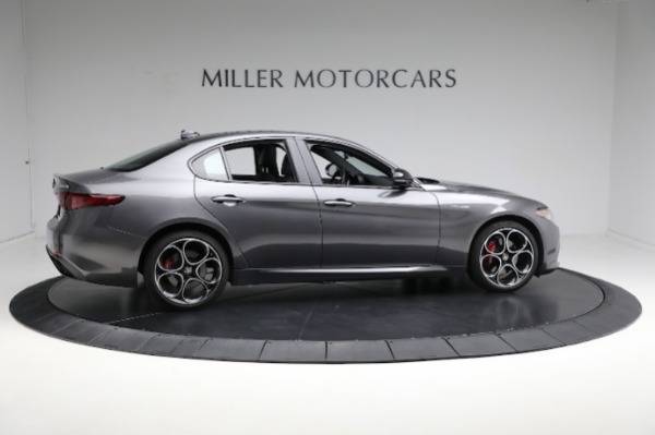 Used 2022 Alfa Romeo Giulia Veloce for sale Sold at Alfa Romeo of Greenwich in Greenwich CT 06830 13