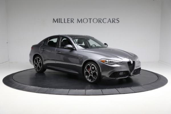 Used 2022 Alfa Romeo Giulia Veloce for sale Sold at Alfa Romeo of Greenwich in Greenwich CT 06830 16
