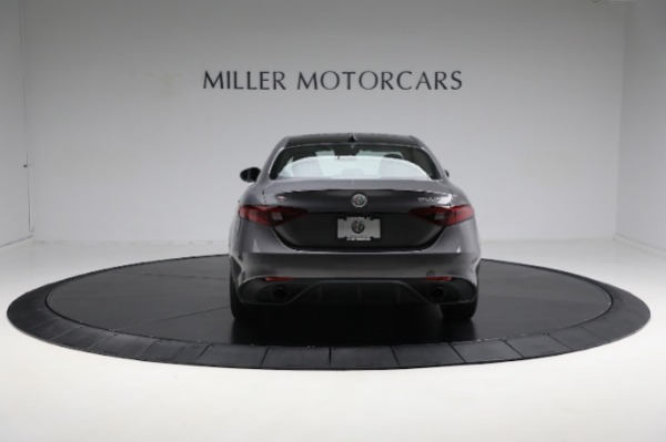 Used 2022 Alfa Romeo Giulia Veloce for sale Sold at Alfa Romeo of Greenwich in Greenwich CT 06830 9