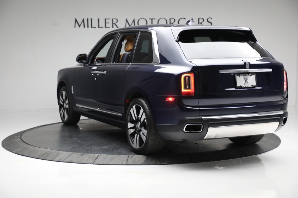 Used 2019 Rolls-Royce Cullinan for sale Call for price at Alfa Romeo of Greenwich in Greenwich CT 06830 7