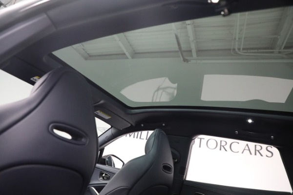 New 2022 Aston Martin DBX for sale $218,986 at Alfa Romeo of Greenwich in Greenwich CT 06830 23