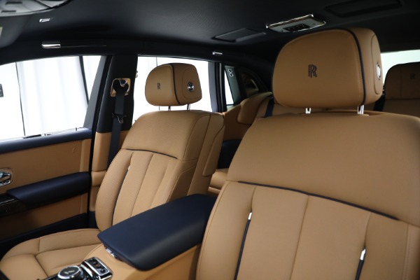 Used 2022 Rolls-Royce Phantom for sale Sold at Alfa Romeo of Greenwich in Greenwich CT 06830 12