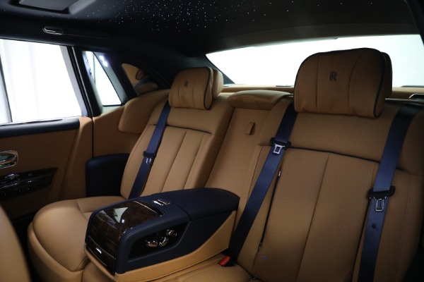 Used 2022 Rolls-Royce Phantom for sale Sold at Alfa Romeo of Greenwich in Greenwich CT 06830 16