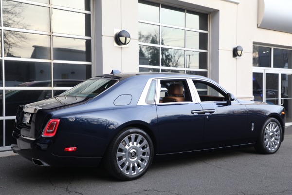 Used 2022 Rolls-Royce Phantom for sale Sold at Alfa Romeo of Greenwich in Greenwich CT 06830 5