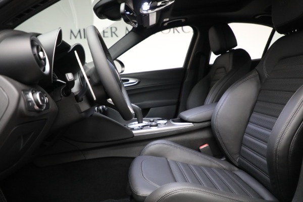 New 2022 Alfa Romeo Giulia Veloce for sale Sold at Alfa Romeo of Greenwich in Greenwich CT 06830 14
