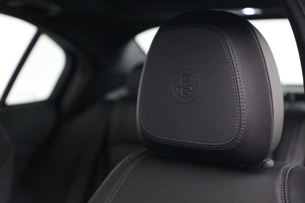 New 2022 Alfa Romeo Giulia Veloce for sale Sold at Alfa Romeo of Greenwich in Greenwich CT 06830 16