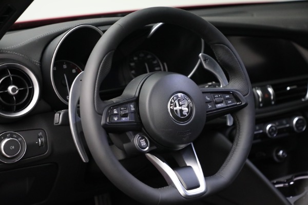 New 2022 Alfa Romeo Giulia Veloce for sale Sold at Alfa Romeo of Greenwich in Greenwich CT 06830 17