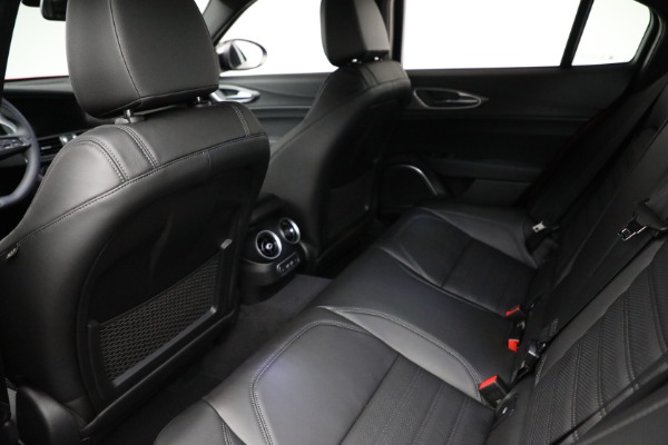 New 2022 Alfa Romeo Giulia Veloce for sale Sold at Alfa Romeo of Greenwich in Greenwich CT 06830 23