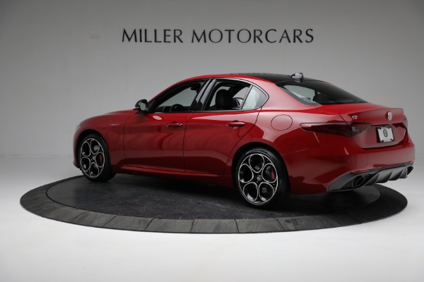 New 2022 Alfa Romeo Giulia Veloce for sale Sold at Alfa Romeo of Greenwich in Greenwich CT 06830 4