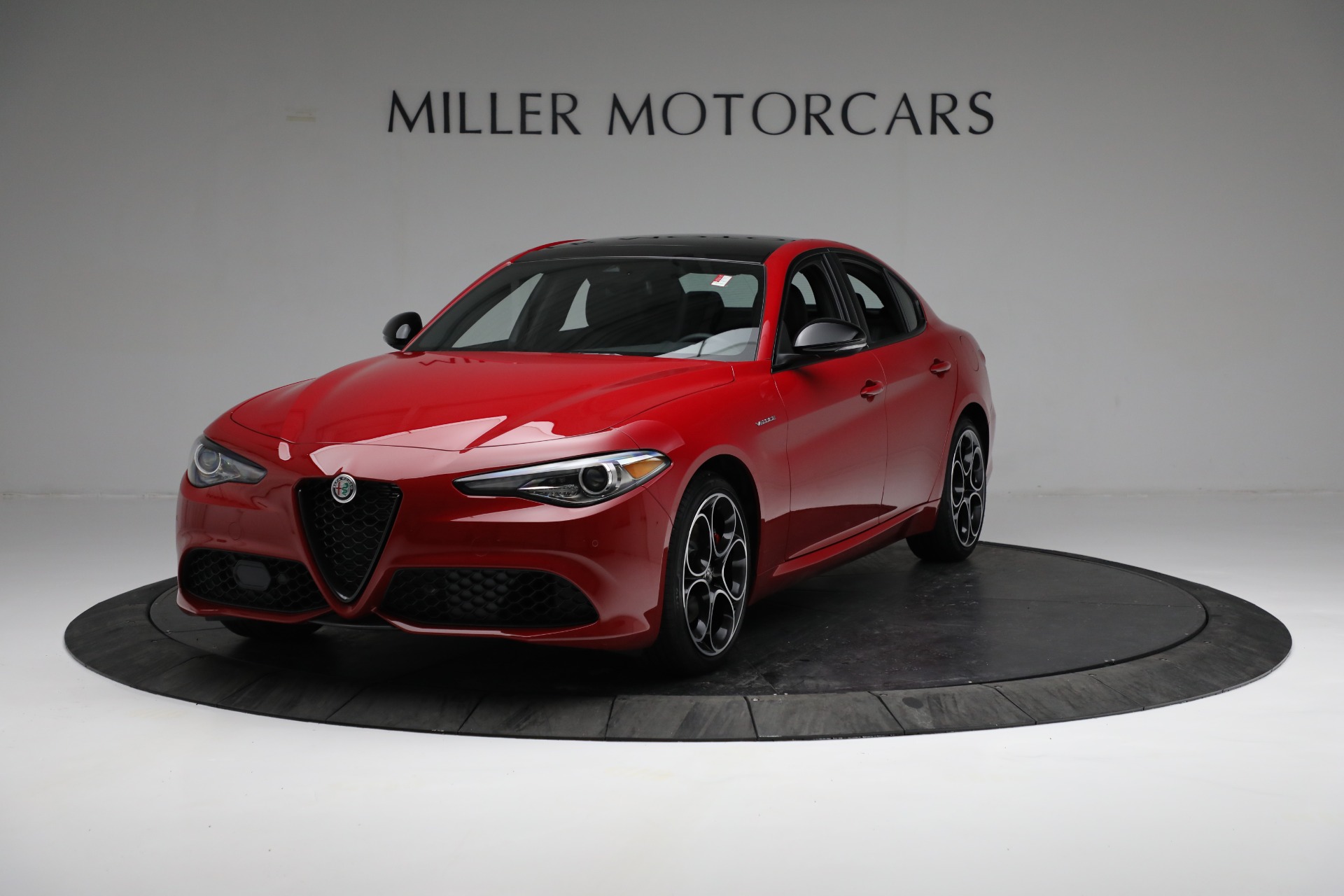 New 2022 Alfa Romeo Giulia Veloce for sale Sold at Alfa Romeo of Greenwich in Greenwich CT 06830 1