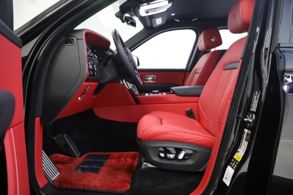 Used 2022 Rolls-Royce Black Badge Cullinan for sale $429,900 at Alfa Romeo of Greenwich in Greenwich CT 06830 17