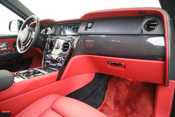 Used 2022 Rolls-Royce Black Badge Cullinan for sale $429,900 at Alfa Romeo of Greenwich in Greenwich CT 06830 23