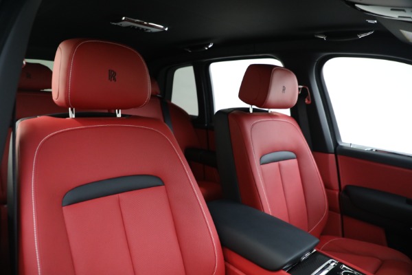 Used 2022 Rolls-Royce Black Badge Cullinan for sale $429,900 at Alfa Romeo of Greenwich in Greenwich CT 06830 25