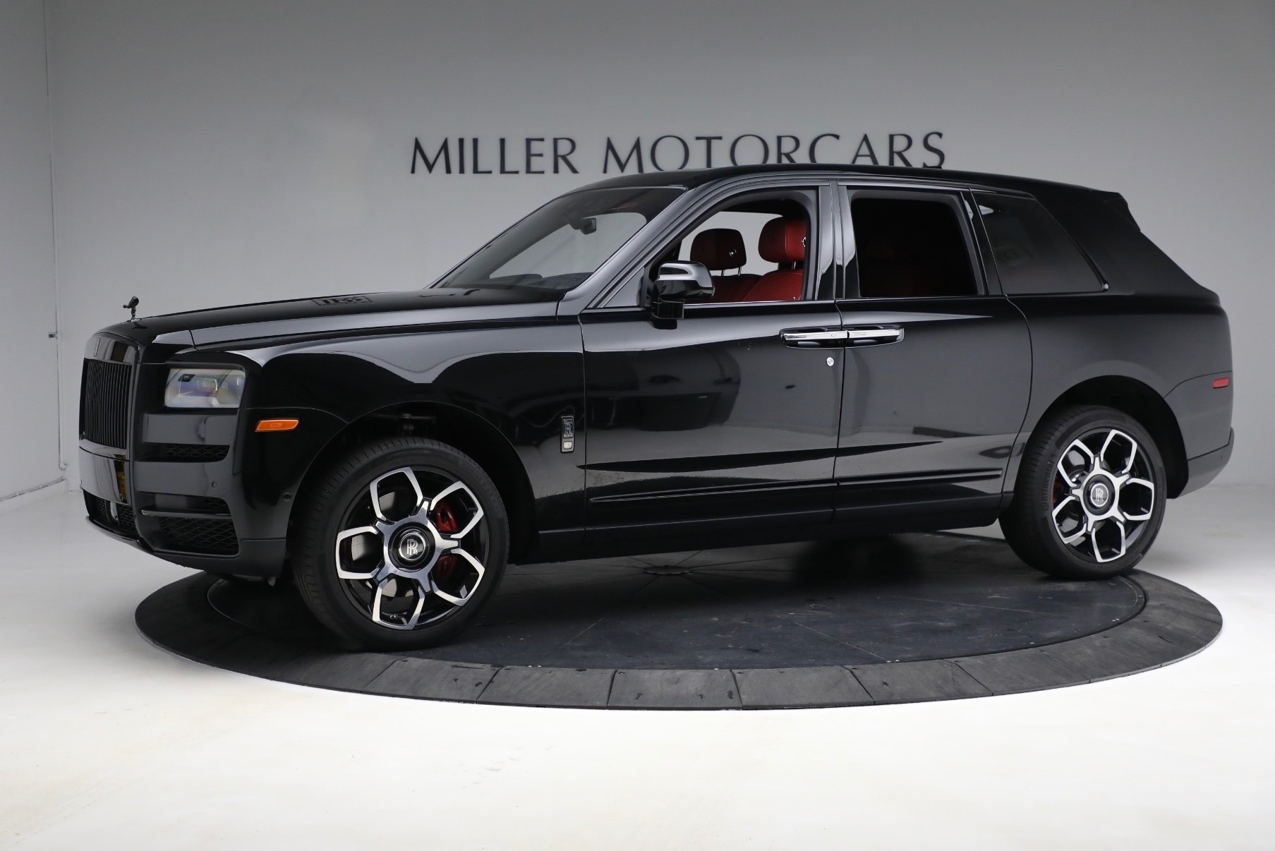 Used 2022 Rolls-Royce Black Badge Cullinan for sale $429,900 at Alfa Romeo of Greenwich in Greenwich CT 06830 1