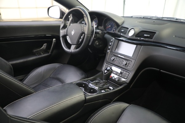 Used 2015 Maserati GranTurismo for sale $79,900 at Alfa Romeo of Greenwich in Greenwich CT 06830 18