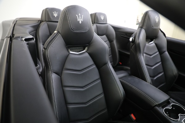 Used 2015 Maserati GranTurismo Sport for sale Sold at Alfa Romeo of Greenwich in Greenwich CT 06830 22