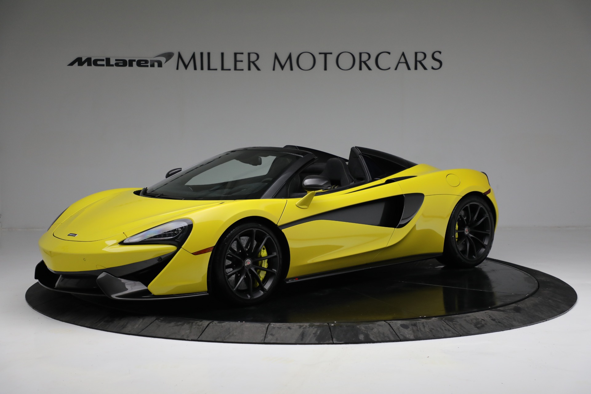 Used 2018 McLaren 570S Spider for sale Sold at Alfa Romeo of Greenwich in Greenwich CT 06830 1