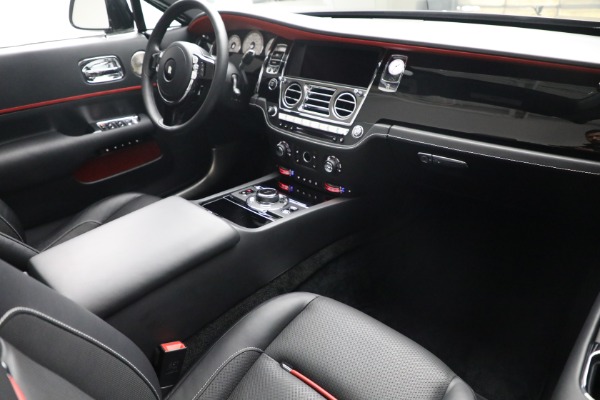 Used 2018 Rolls-Royce Black Badge Dawn for sale $355,900 at Alfa Romeo of Greenwich in Greenwich CT 06830 17