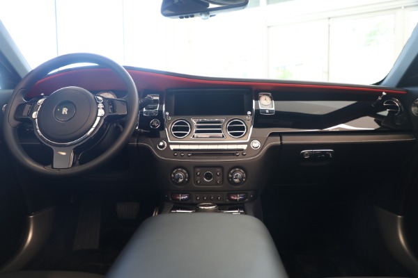 Used 2018 Rolls-Royce Black Badge Dawn for sale $355,900 at Alfa Romeo of Greenwich in Greenwich CT 06830 4