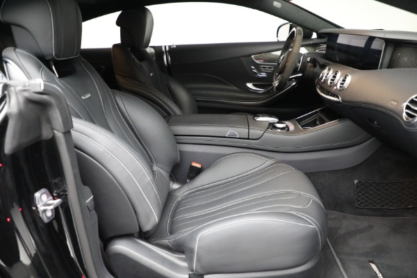 Used 2020 Mercedes-Benz S-Class AMG S 63 for sale Sold at Alfa Romeo of Greenwich in Greenwich CT 06830 17