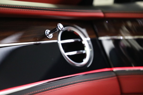 Used 2020 Bentley Flying Spur W12 for sale $233,900 at Alfa Romeo of Greenwich in Greenwich CT 06830 28