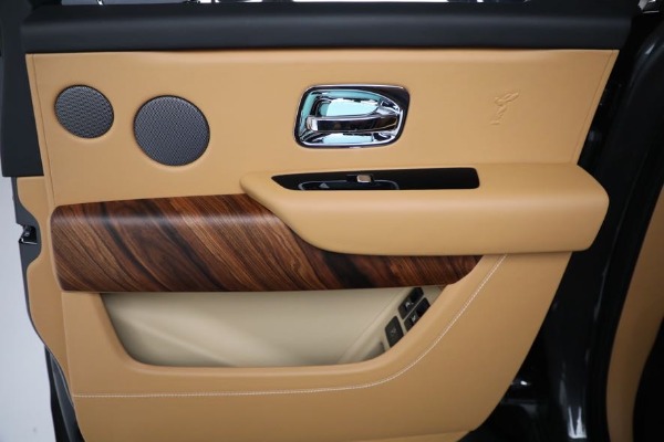 New 2022 Rolls-Royce Cullinan for sale Sold at Alfa Romeo of Greenwich in Greenwich CT 06830 18