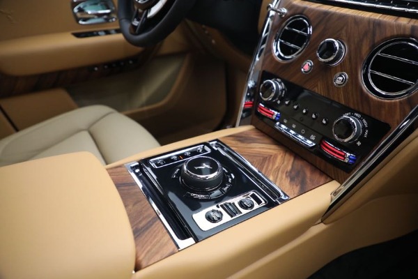 New 2022 Rolls-Royce Cullinan for sale Sold at Alfa Romeo of Greenwich in Greenwich CT 06830 28