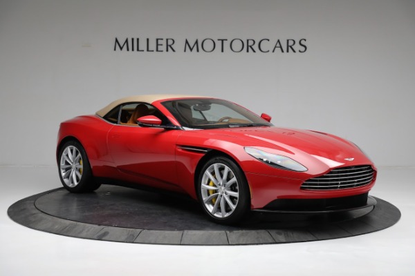 Used 2019 Aston Martin DB11 Volante for sale Sold at Alfa Romeo of Greenwich in Greenwich CT 06830 18