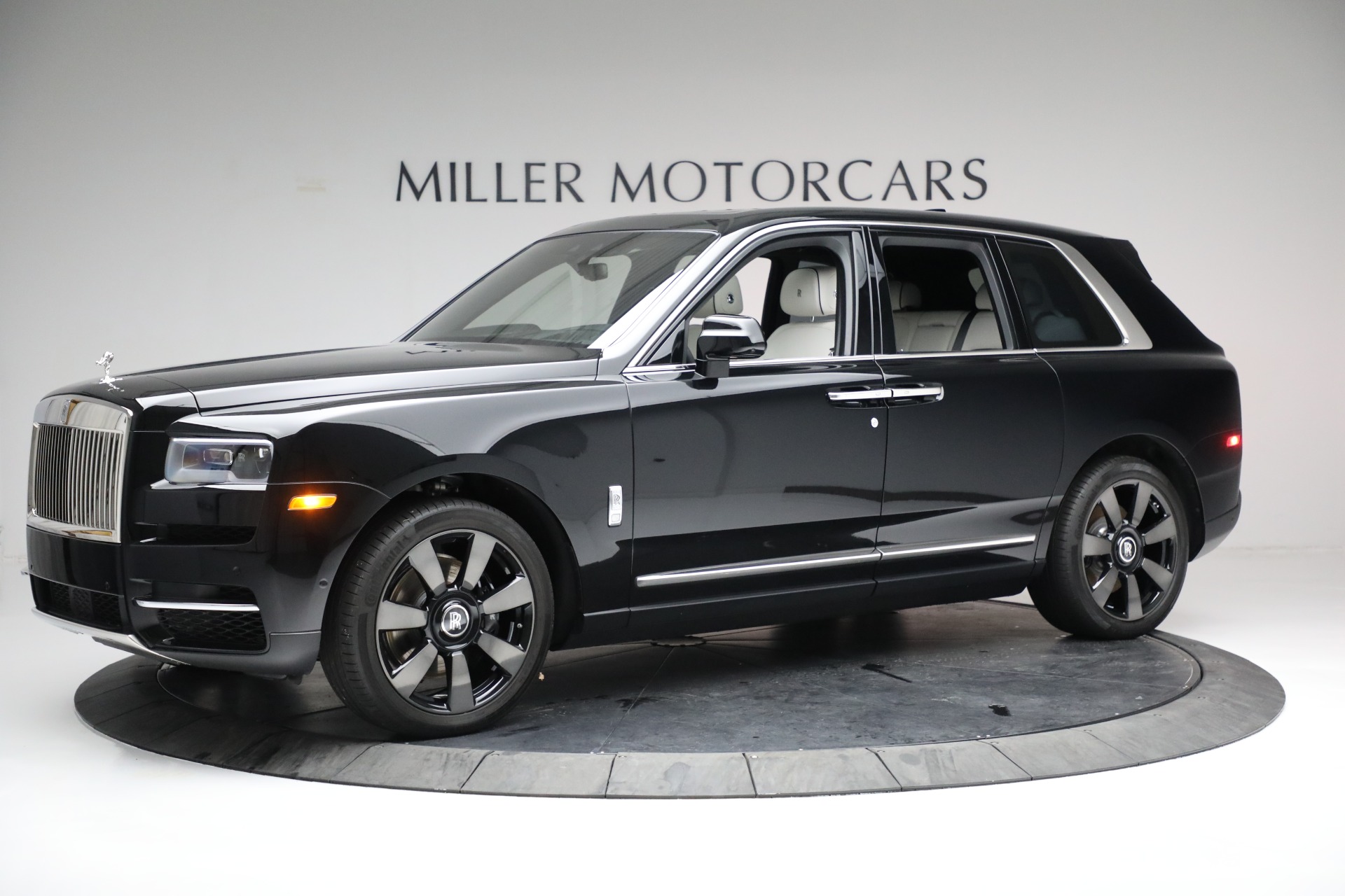 Used 2020 Rolls-Royce Cullinan for sale Sold at Alfa Romeo of Greenwich in Greenwich CT 06830 1