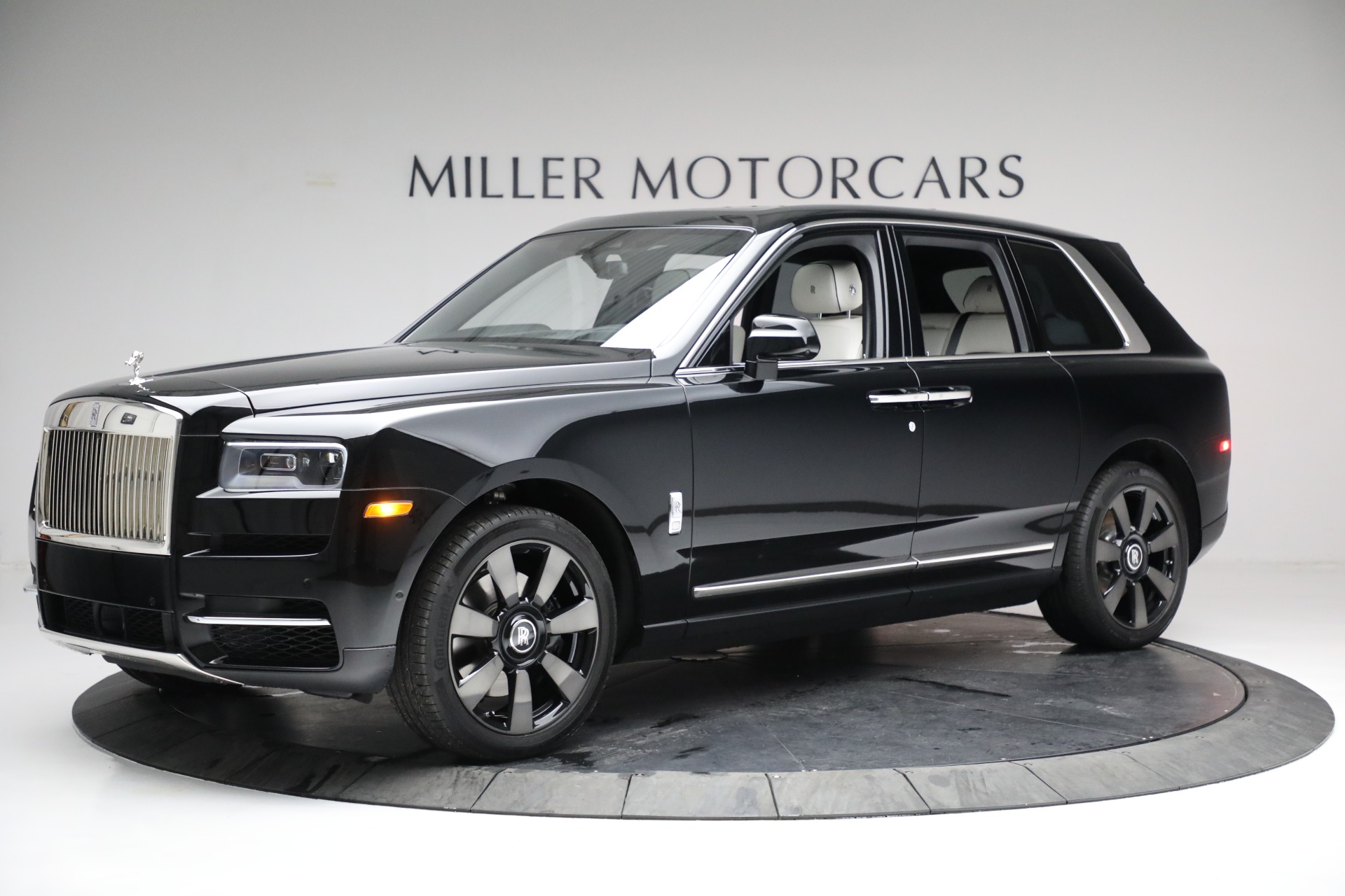 Used 2020 Rolls-Royce Cullinan for sale $449,900 at Alfa Romeo of Greenwich in Greenwich CT 06830 1