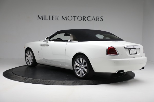 Used 2016 Rolls-Royce Dawn for sale Sold at Alfa Romeo of Greenwich in Greenwich CT 06830 17