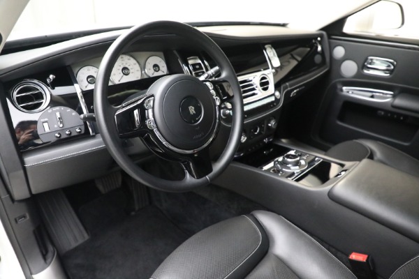 Used 2017 Rolls-Royce Ghost for sale $219,900 at Alfa Romeo of Greenwich in Greenwich CT 06830 11