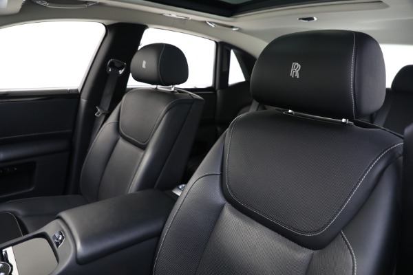 Used 2017 Rolls-Royce Ghost for sale $219,900 at Alfa Romeo of Greenwich in Greenwich CT 06830 13