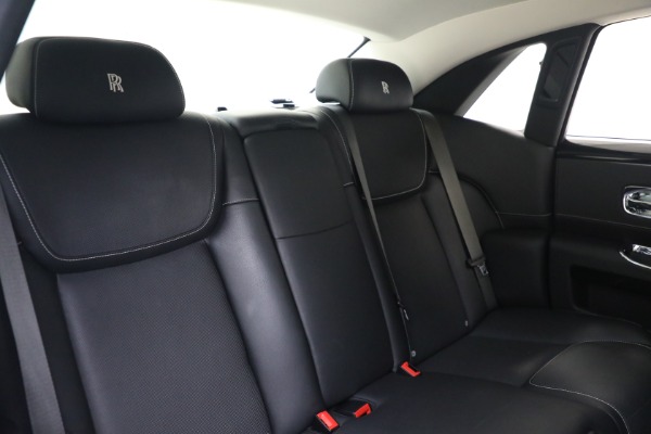 Used 2017 Rolls-Royce Ghost for sale $219,900 at Alfa Romeo of Greenwich in Greenwich CT 06830 22