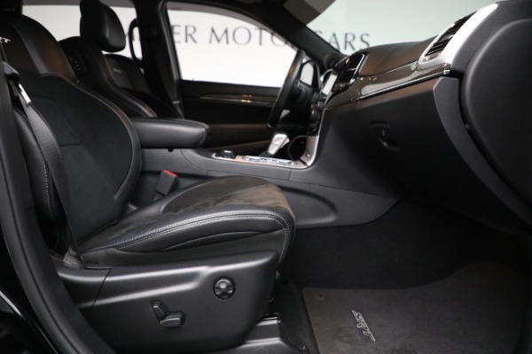 Used 2019 Jeep Grand Cherokee SRT for sale Sold at Alfa Romeo of Greenwich in Greenwich CT 06830 24
