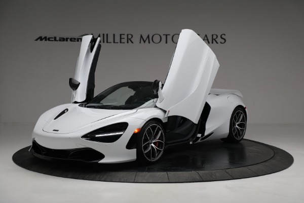 New 2022 McLaren 720S Spider Performance for sale Sold at Alfa Romeo of Greenwich in Greenwich CT 06830 14