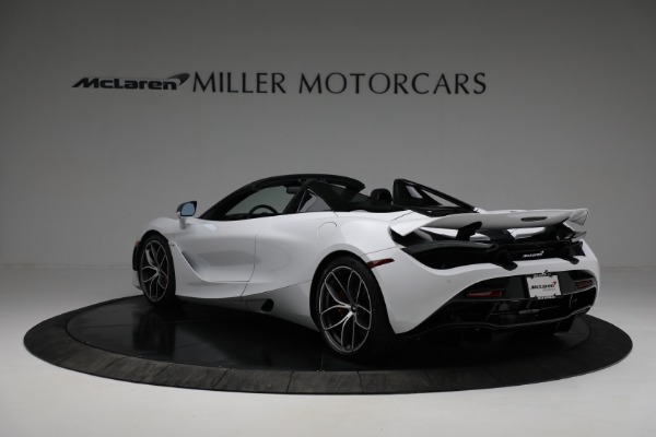 New 2022 McLaren 720S Spider Performance for sale $381,500 at Alfa Romeo of Greenwich in Greenwich CT 06830 5