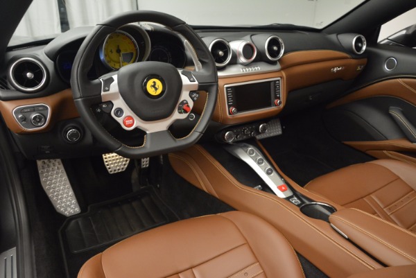 Used 2015 Ferrari California T for sale Sold at Alfa Romeo of Greenwich in Greenwich CT 06830 25