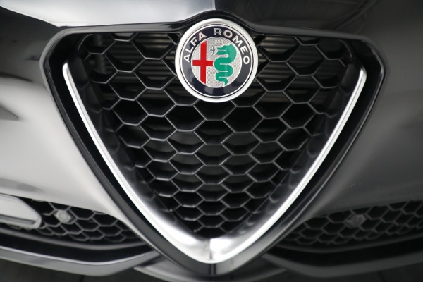 New 2022 Alfa Romeo Giulia Ti for sale Sold at Alfa Romeo of Greenwich in Greenwich CT 06830 22